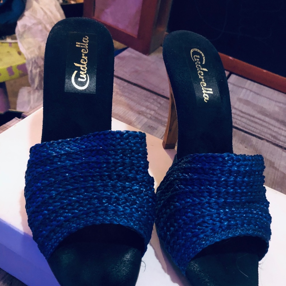 Heels - Picture 2 of 4